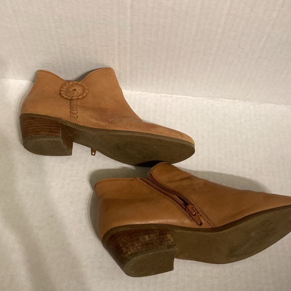 Jack Rogers tan leather booties size 6.5M - Picture 5 of 12